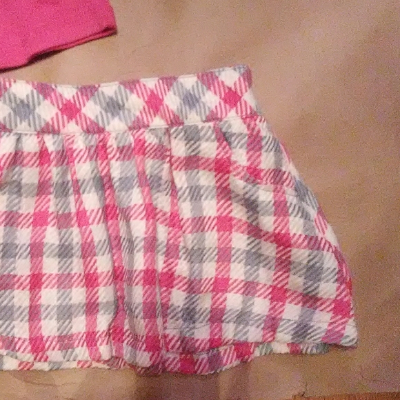 3 piece set long sleeve skirt set with matching ha - Picture 3 of 4